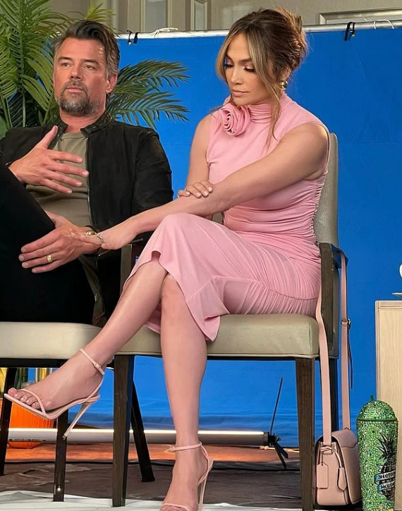 С партнером по фильму Джошем Дюамелем