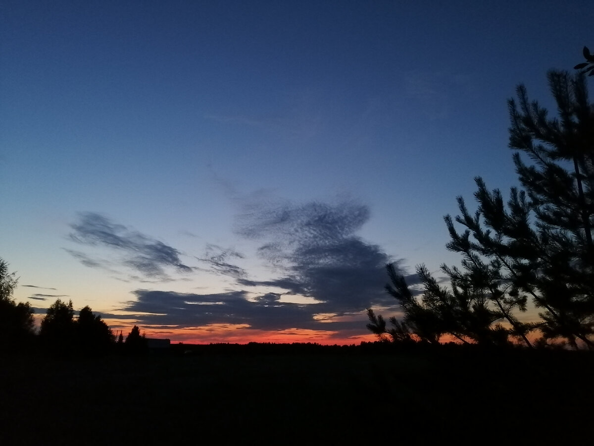 Шикарные закаты в деревне родителей 