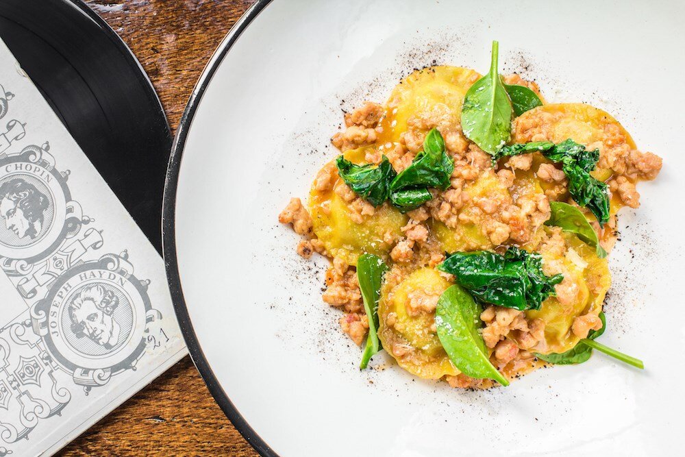    Равиоли с картофелем и рагу из кролика