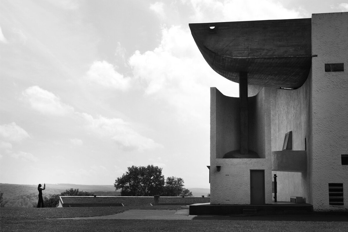 Le Corbusier | Chapelle Notre-Dame du Haut | 1950 - 1955 | Hiepler, Bruiner, Mili Sánchez Azcona | Роншан, FR