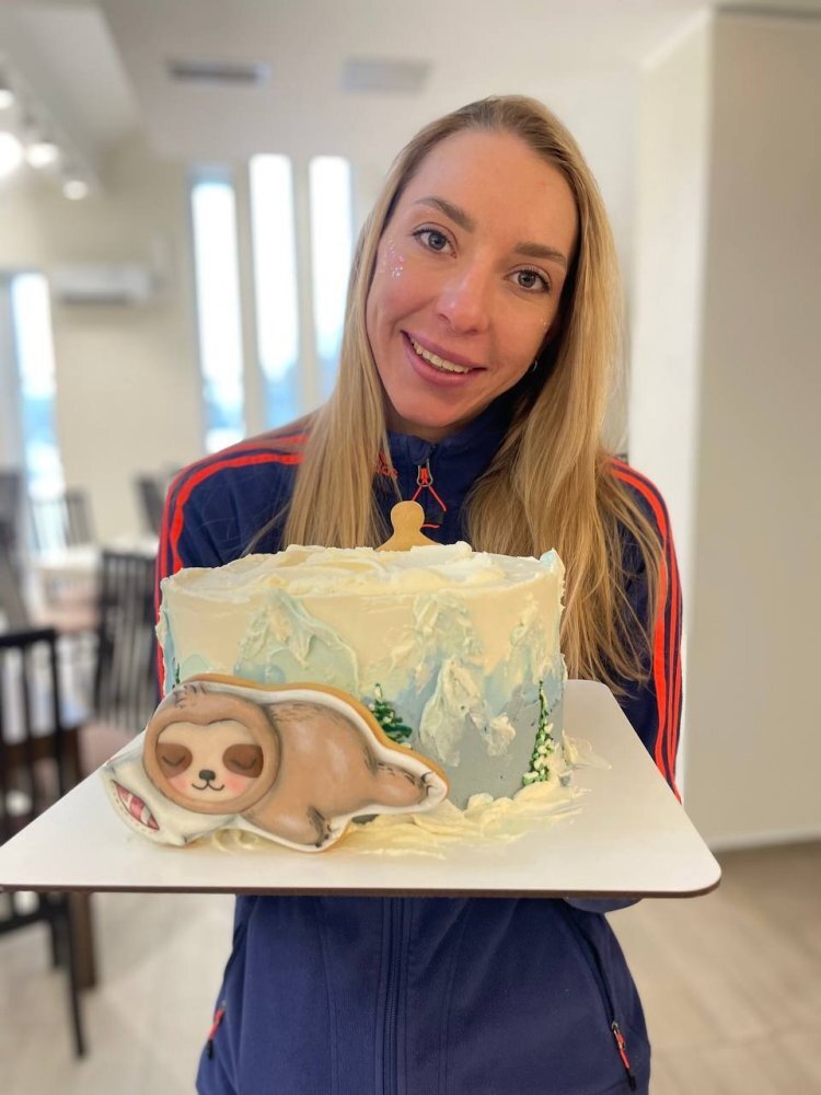    С ДР, Лиза, Катя!