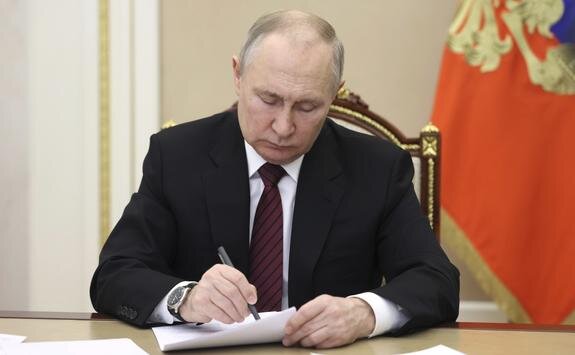    Владимир Путин, Mikhail Metzel/Kremlin Pool