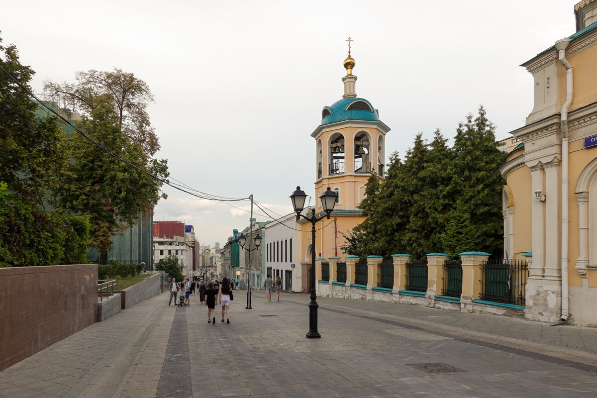 Пешеходная прогулка по центру Москвы. 