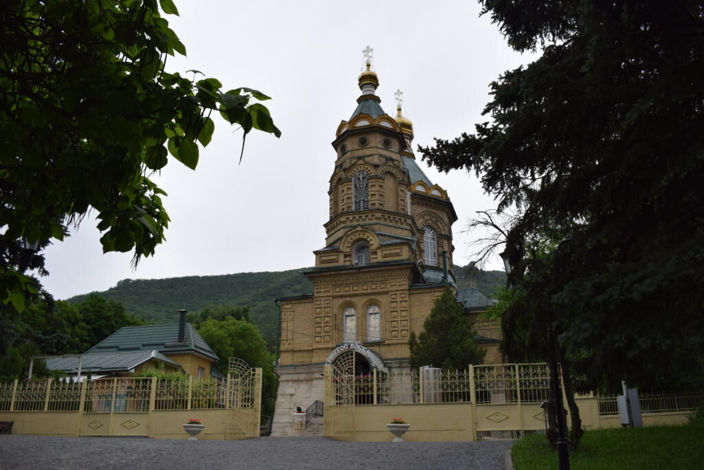 Пятигорск лазаревский храм