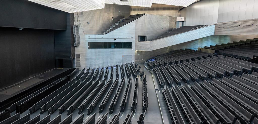 Конференц-центре FIBES в испанской Севилье, где состоялось вручение премии Goya Awards 2023. Материал из сети.