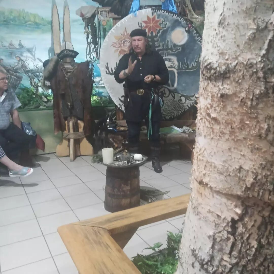 Денежный шаман