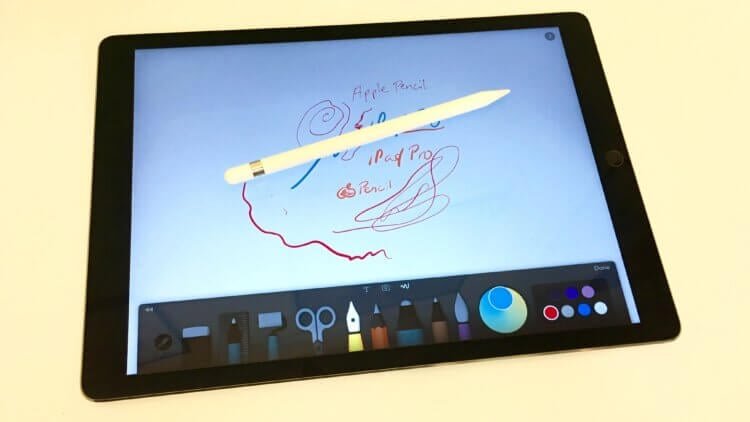    Apple Pencil является обязательным атрибутом для каждого творческого человека.