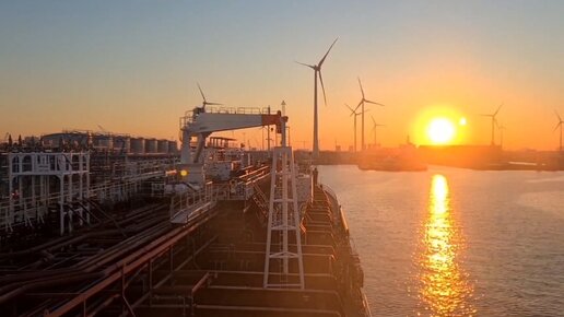 МОРСКАЯ РАБОТА! Динамика в открытом море, в порту и на рейде🚤🛳⛵.