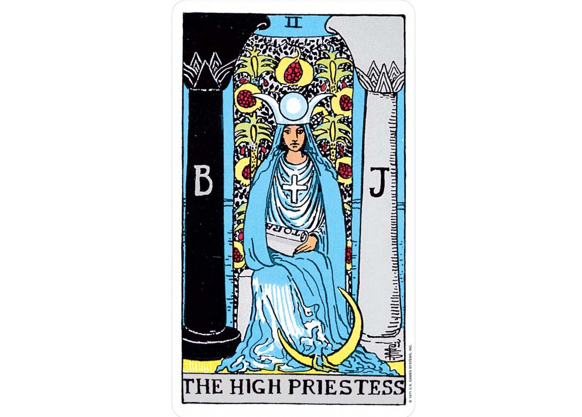 Фото из сети. Аркан Жрица.