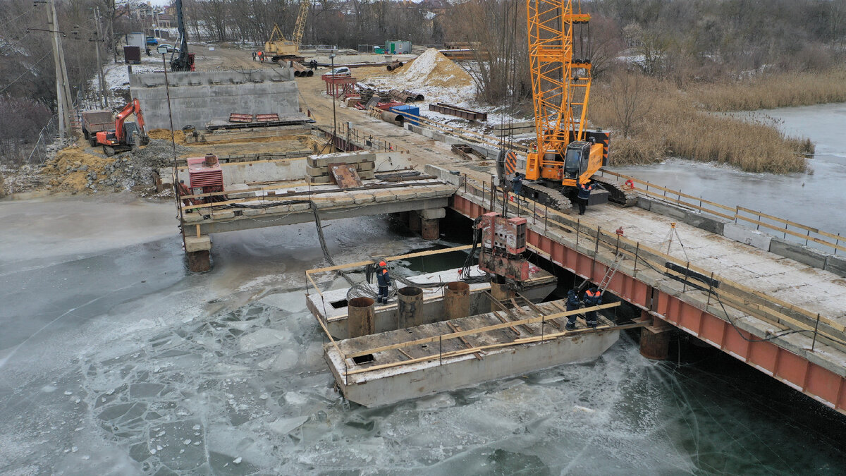 В Ростове-на-Дону продолжается строительство моста через Ростовское море |  Отраслевой журнал «Вестник» | Дзен