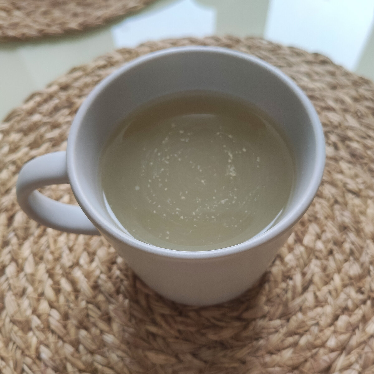 Прямо так и пью и ничего мне больше не надо.