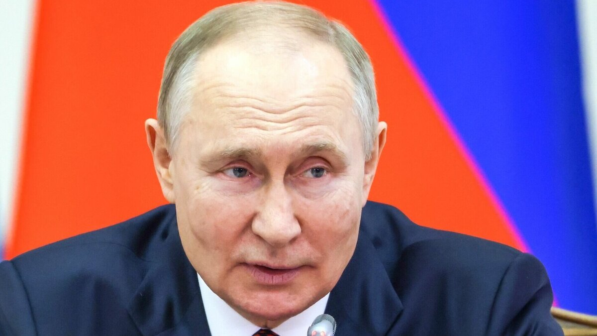     Российский лидер Владимир Путин в ростовском штабе спецоперации принял решение заслушать доклады командования без установления временных рамок, сообщает телеканал «Россия 24».