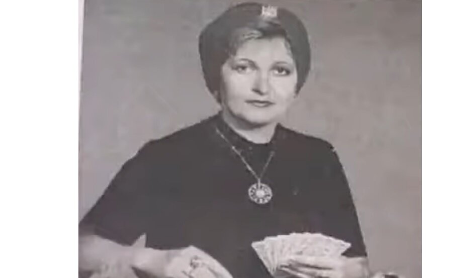 Татьяна Снеткова (фото из объявления в газете). Источник фото pinterest.ru