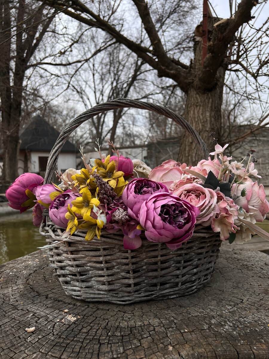 Можно использовать картинки с надписями, чтобы запомнить нужные слова. 