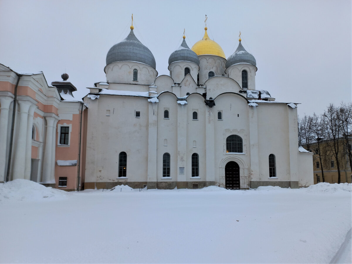 Софийский собор Великого Новгорода – история самого древнего православного  храма России | Страницы истории | Дзен