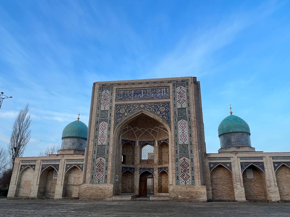 Фонтаны туристический центр самарканд. Узбекистан туризм. Самарканд бухара. Тур по узбекистану. Экскурсия по узбекистану.