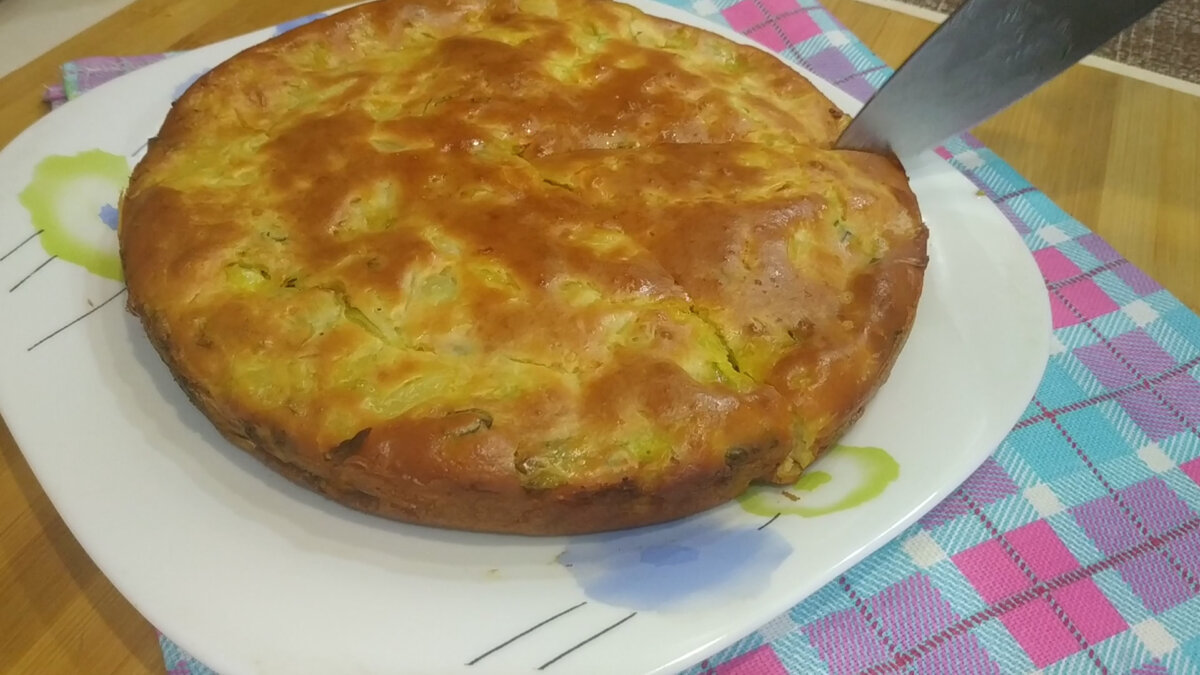 готовый пирог с капустой