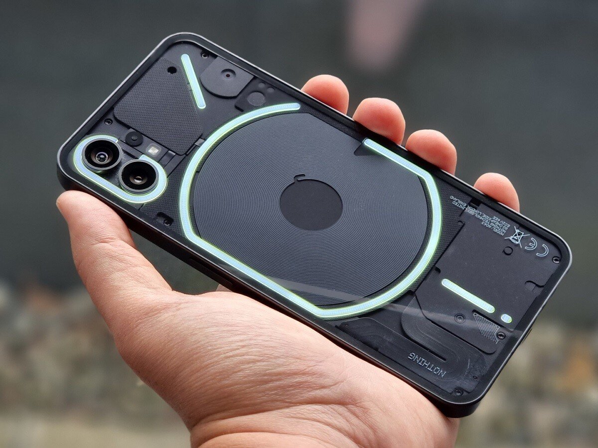    Nothing Phone (2): рендер «в полный рост» и технические характеристики