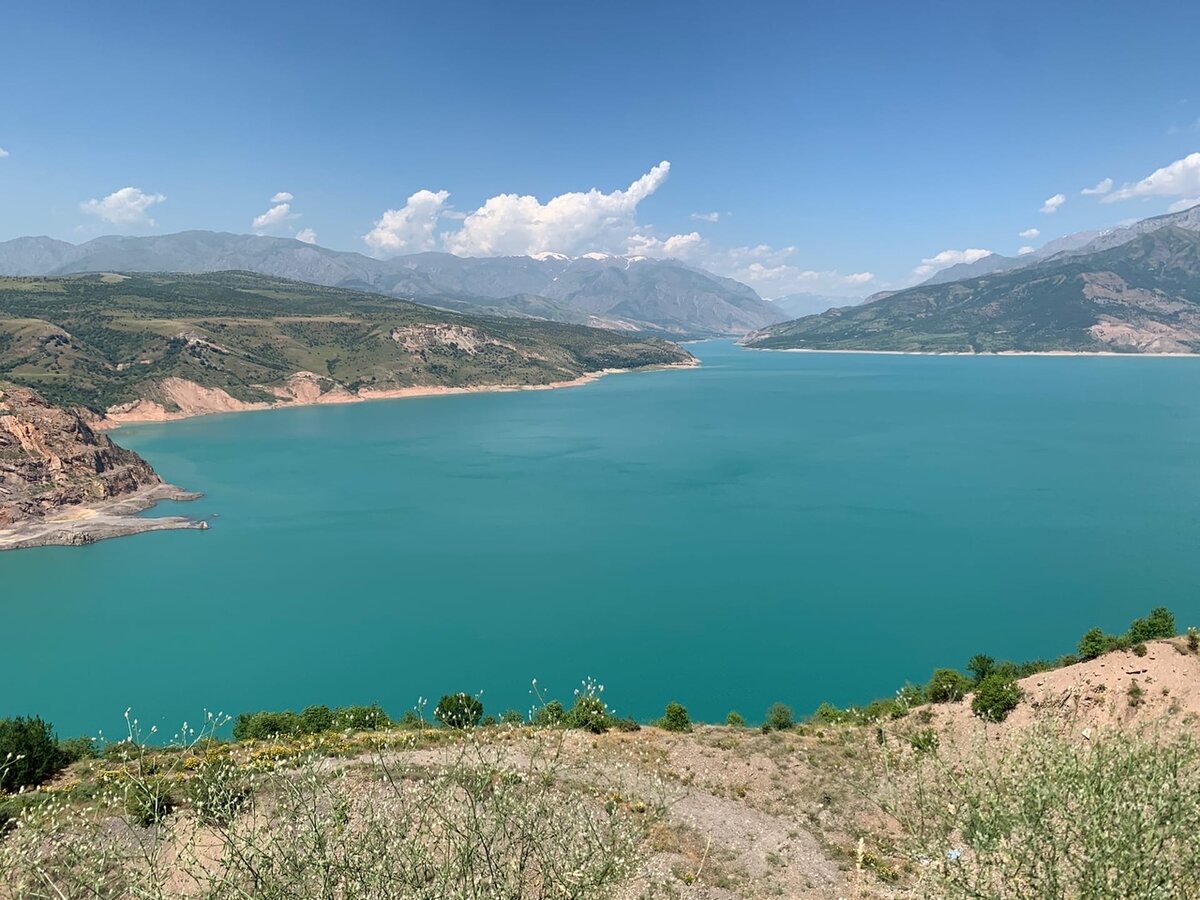 Чарвакское водохранилище Узбекистан