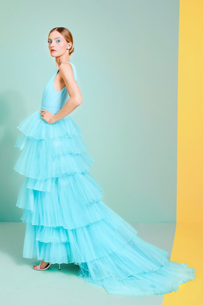 Оттенки чистой весны (яркой весны) в коллекции Alice and Olivia Ready to wear Spring 2020 Чистые, насыщенные и тепловатые оттенки яркой весны сочные, искристые, жизнерадостные и бодрящие.-9
