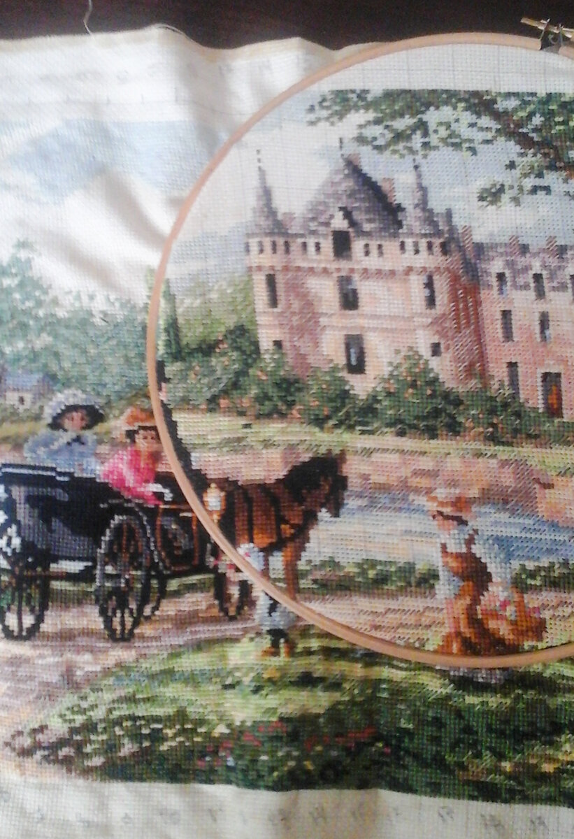 Вышивка "Замок" (фото из личного архива)