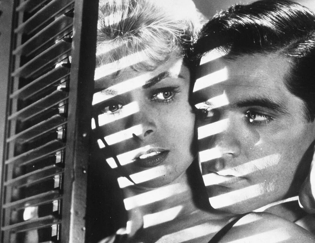 ФАКТ 2: в фильме вместо искусственной крови использовали шоколадный сироп фирмы "Боско"