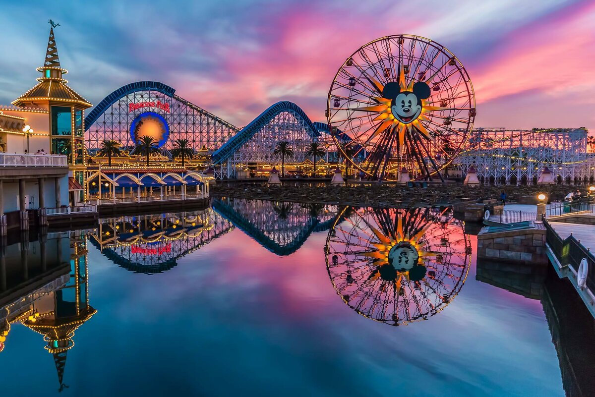 Развлечения диснейленда. Disneyland Park. Лос-Анджелес (США). Диснейленд парк аттракционов в США. Лос-Анджелес Калифорния парк аттракционов. Анахайм Калифорния Диснейленд.