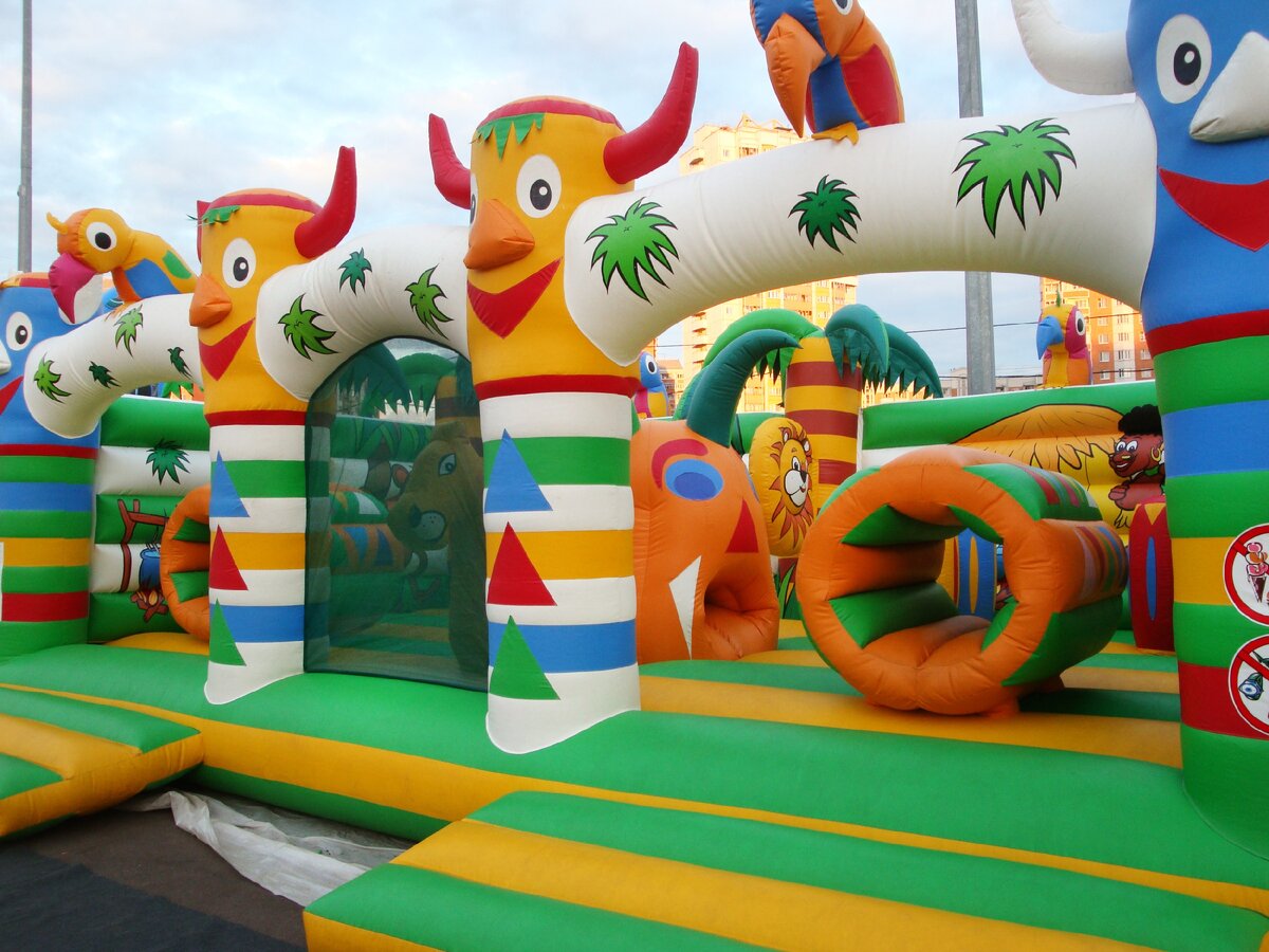 Батутный комплекс "Африка" из моей коллекции аттракционов. www.es911.ru