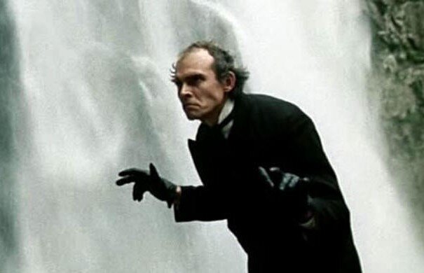 Виктор Евграфов в роли профессора Мориарти. Кадр из фильма "Приключения Шерлока Холмса и доктора Ватсона.Смертельная схватка" (1980). Картинка помещена для наглядности. Изображение взято в сети Интернет.