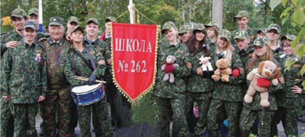 Участники Красносельских маневров 2008 года. 