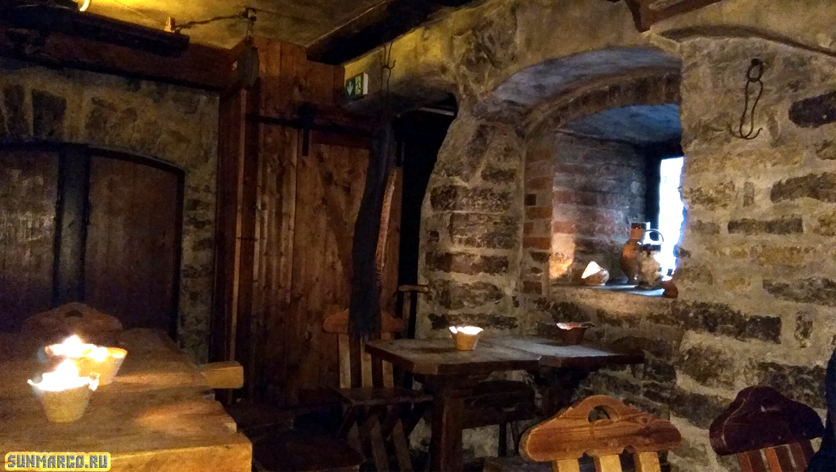 Средневековое аутентичное кафе III DRAKON, Таллин