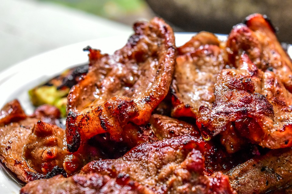 Часто, к приступу панкреатита приводит жареная пища