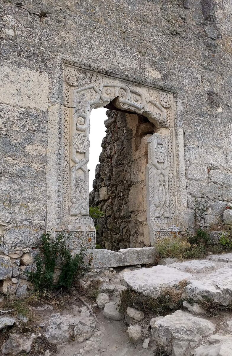 Портал донжона Мангупской цитадели