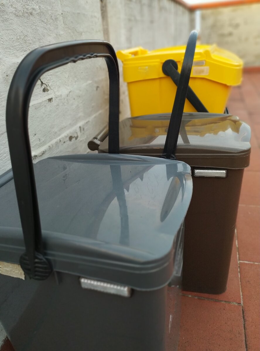 Раздельный сбор мусора, Италия, фото автора
