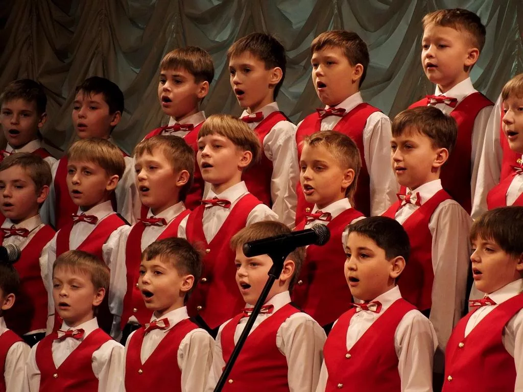 Вокально хоровое пение. Детский хор. Хор детей. Дети поют в Хоре. Хор поет