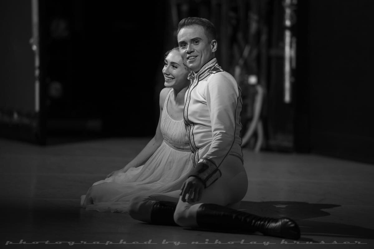 Анастасия Смирнова и Леонид Сарафанов в балете "Щелкунчик". Фото @nikolaikrusser