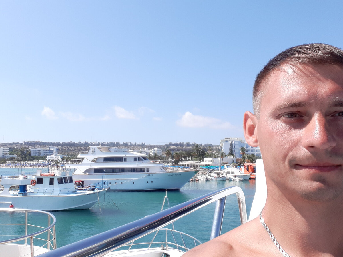 Чем красивее яхта, тем дороже стоит прогулка на ней