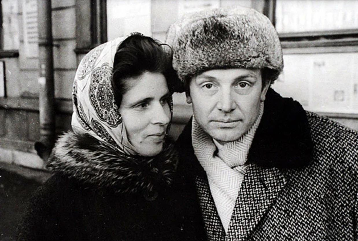 Лия Ахеджакова и Инна Чурикова дружны еще с юности, в начале 60-х годов они вместе работали в Театре Юного Зрителя. Между ними никогда не было соперничества.-7