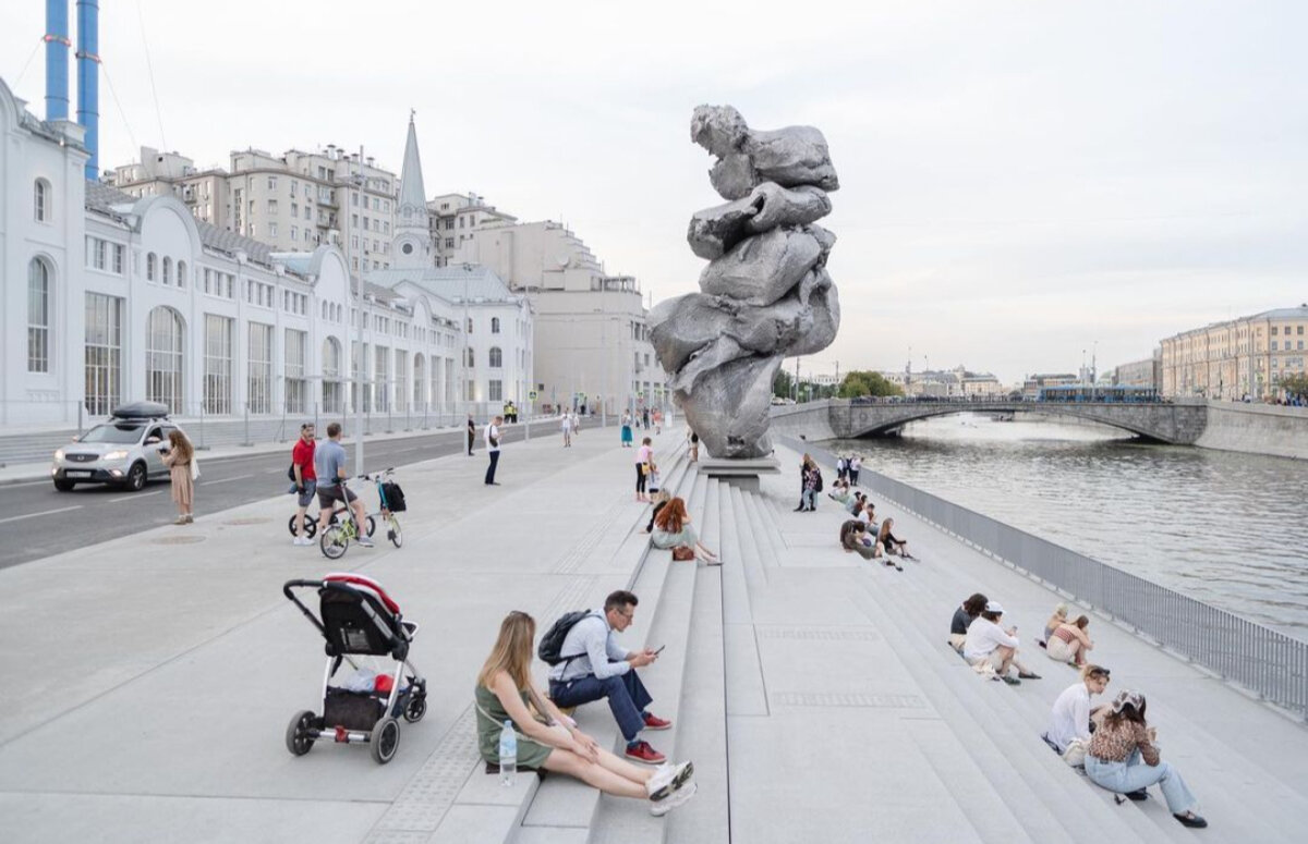 памятник ерунде в москве