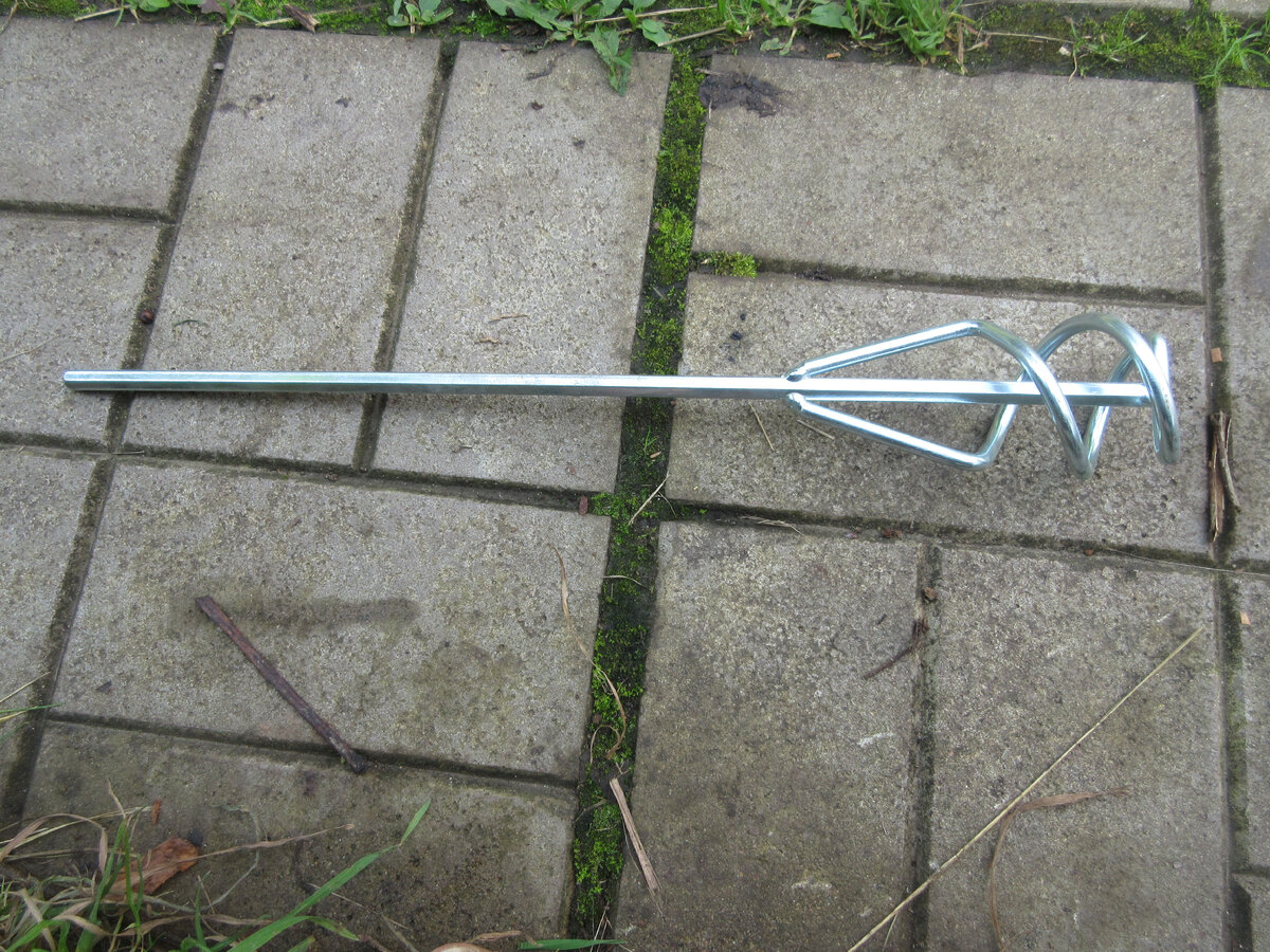 Строительный миксер не годится для виноделия. Фото автора