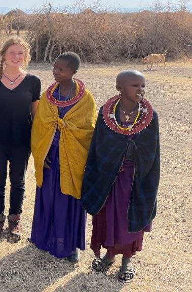 Девочки, которые вскоре пройдут церемонию инициации