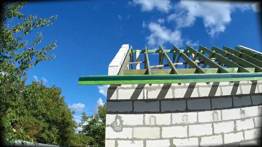 Монтаж капельника и лобовой доски. Дом для своей семьи. Серия 59 ...