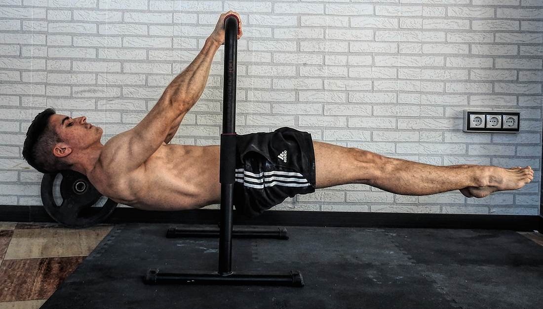 Front lever. Взрывные подтягивания. Австралийские подтягивания мышцы. Гимнастический элемент передний ВИС. Горизонтальный ВИС.