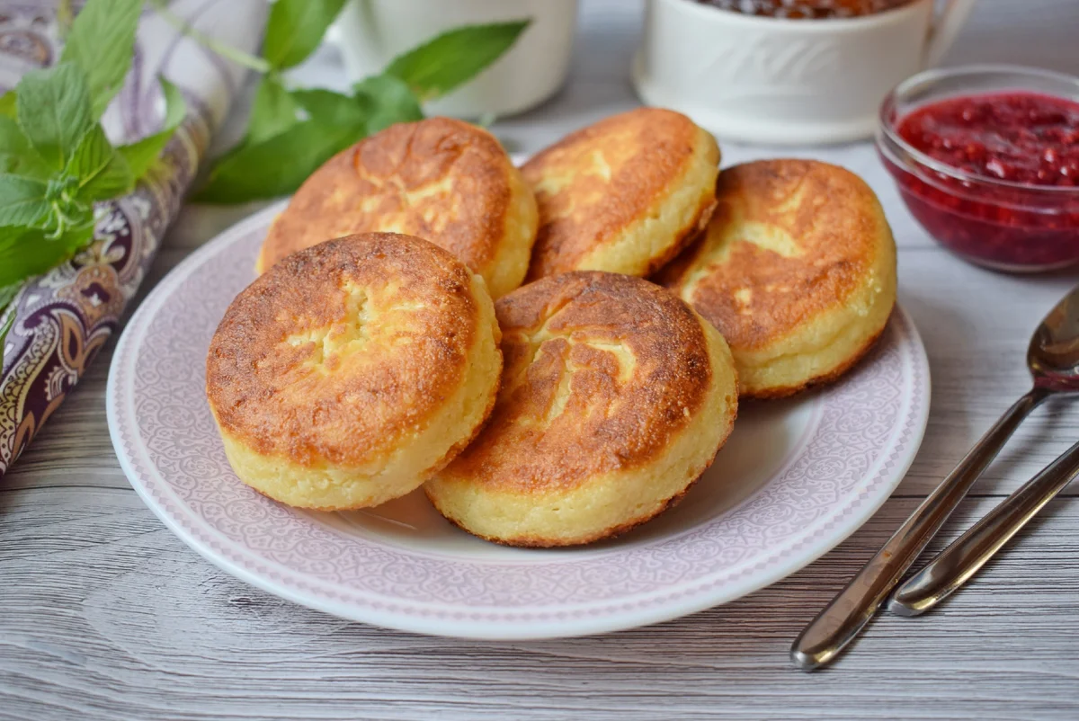 Суть сырников. Сырники. Вкусные сырники. Творожники в духовке. Сырники в духовке с манкой.