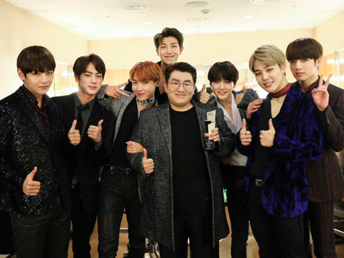 Бтс вся группа 2020. Ли хен бигхит. Бигхит бтс. Бан ши хёк и bts. Бигхит бтс.