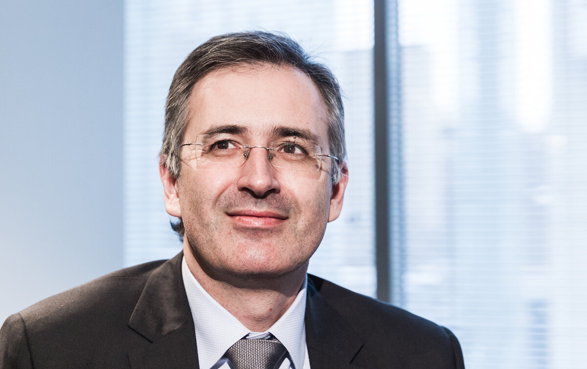 По экономическим вопросам - к Сергею Гуриеву можно