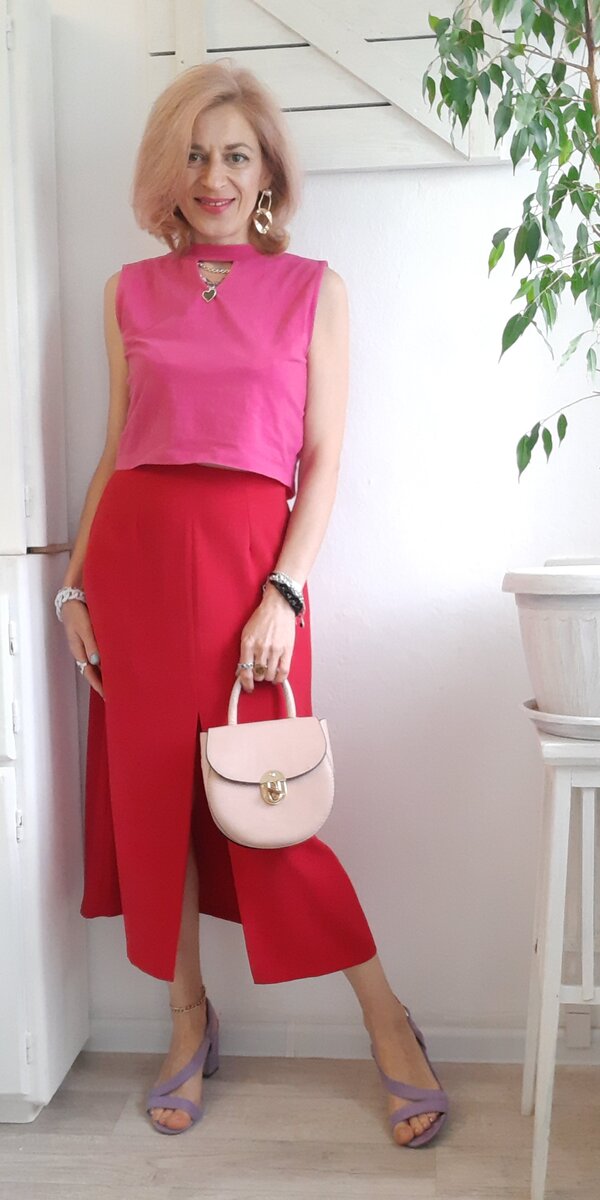 Топ из секонд-хэнда.