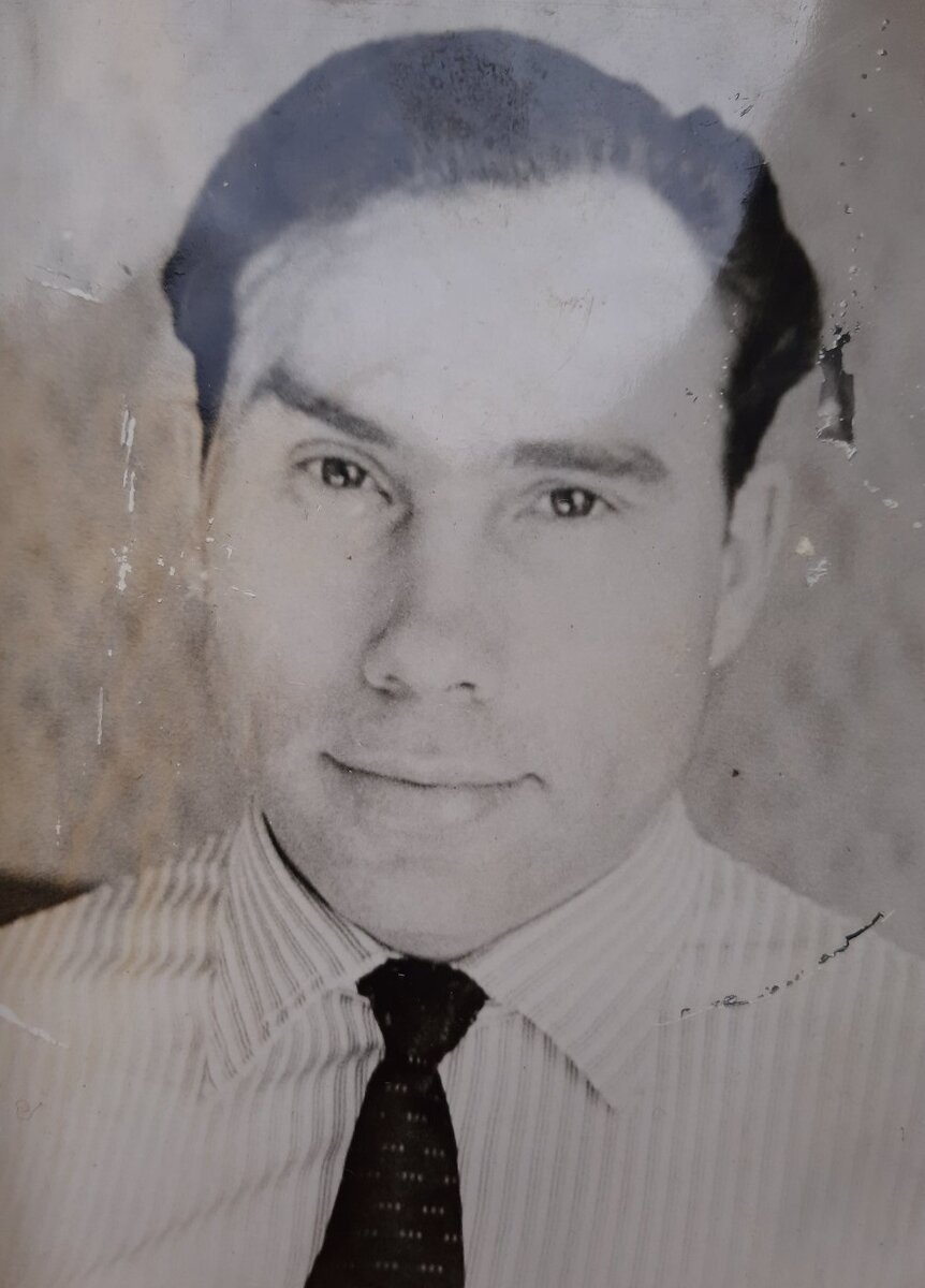 Пётр Иосифович Бодриков до сих пор верен своему журналистскому призванию