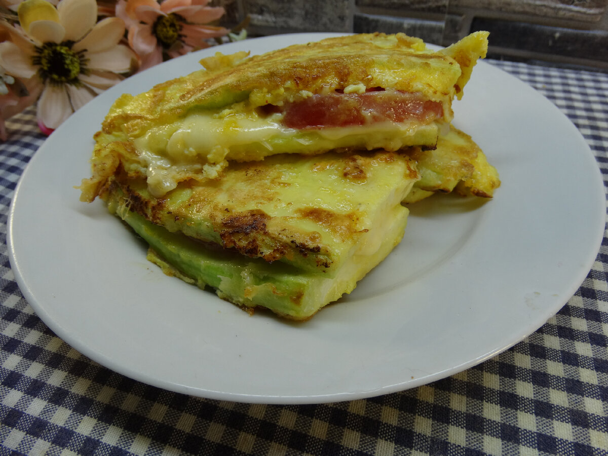 Сэндвичи из кабачков с помидорами и сыром | Готовим вкусно дома/ Кулинария/  Рецепты | Дзен