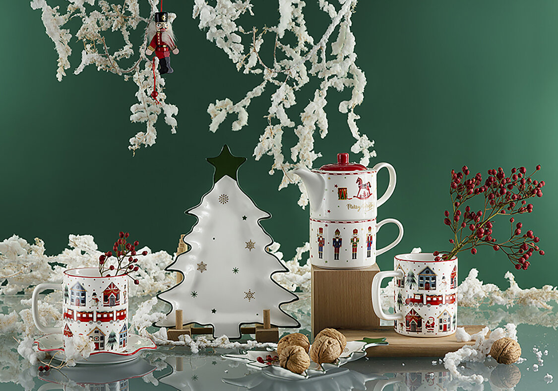 Фарфоровая посуда из новогодней коллекции Magic Moments бренда Liberty Jones станет украшением повседневной и праздничной сервировки.